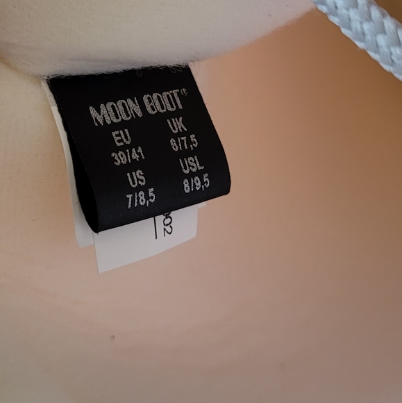 Moon Boot Icon Rainbow Snow Boots - Picture 16 of 16